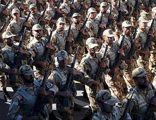 Iran unveils S-300 missile system parts at army parade