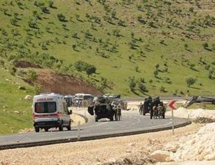 12 police officers wounded in PKK bomb attack in Turkeys southeast