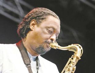Akbank Sanat hosts Chico Freeman on Jazz Day