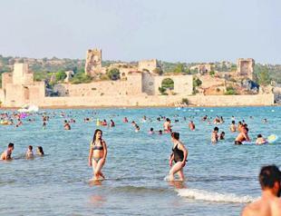 Turkey’s tourism revenue drops 16.5 percent in first quarter