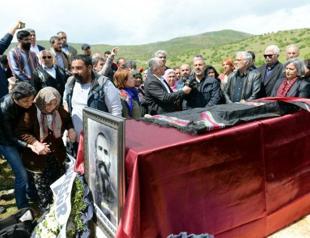 Bones of Dersim massacre victims reburied in ceremony