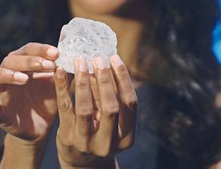 Massive diamond worth $70 mn to go under hammer