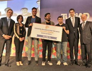 ODTÜ students receive top youth enterprise award for child autism model