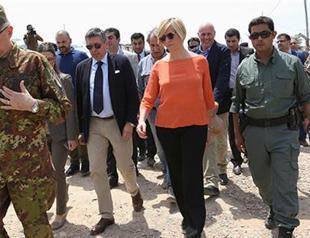 Italian defense minister in Iraq for Mosul dam talks