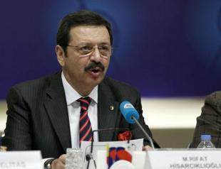 Top boss calls for cut in employment tax