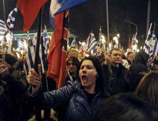 Neo-Nazi lawmakers ejected from parliament briefing