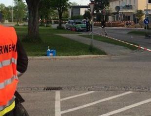 German knife attacker kills one, wounds three