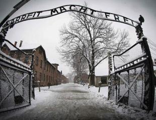 German court suspends trial against ex-Auschwitz medic, 95