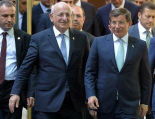 PM Davutoğlu continues farewell tours