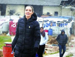 Jolie says refugee system breaking down