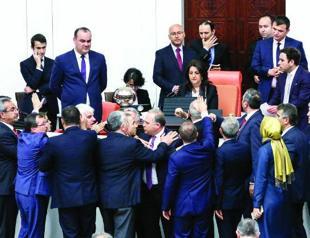 Turkeys parliament prepares to debate immunity
