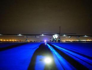 Solar plane lands in Dayton, Ohio on latest leg of round-the-world flight
