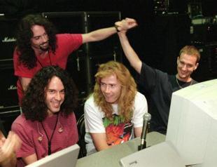 Former Megadeth drummer dies after collapsing during Los Angeles gig