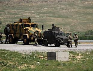 PKK roadside bomb kills six soldiers in Turkeys Van