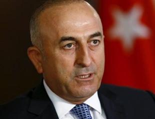 US soldiers with YPG insignias unacceptable, says Turkish FM
