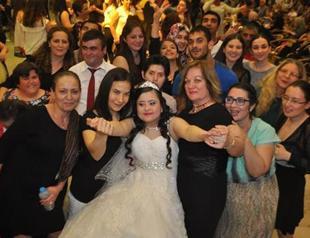 Symbolic wedding ceremony held for woman with Down syndrome in Turkey