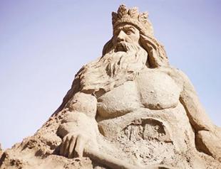 World’s wonders at sand sculpture festival in Antalya