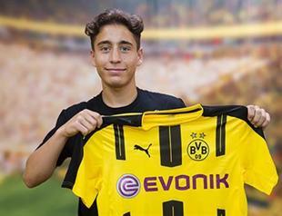 Emre Mor signs with Borussia Dortmund