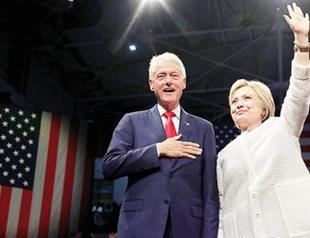 Clinton seizes historic primary win