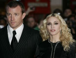 Judge urges Madonna to resolve son spat