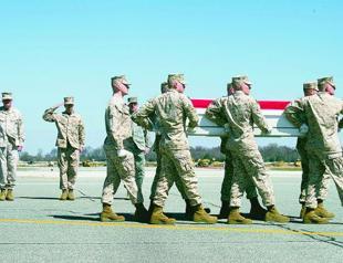 New US base in Iraq draws more ISIL fire