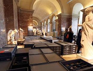 Paris museums move art works as Seine river keeps rising