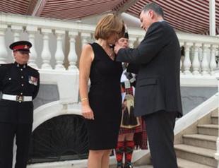 Queen awards Turkish woman for support to victims of sexual assault