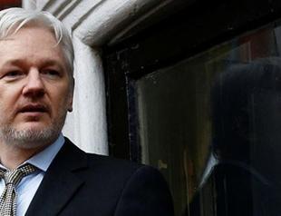 Angry Assange starts 5th year cooped in London embassy