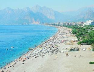 Turkish coasts get ready for summer of tourism under clouds