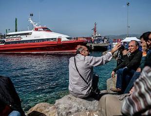 Political and economic fears lead Aegeans to give the cold shoulder to refugees