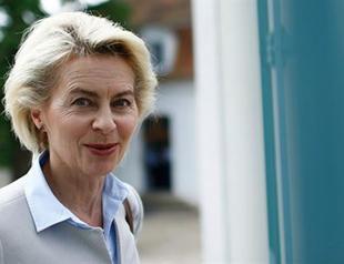 German minister says will visit Turkey base after Ankara criticism