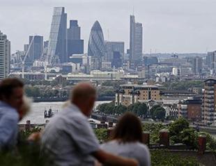 EU plans moving bank regulator from London