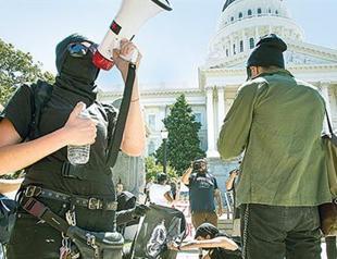 Clash at California capitol leaves at least 10 injured