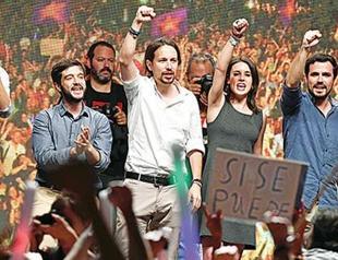 Spain’s Rajoy claims right to form government after poll win