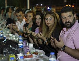 Armenian Church holds pre-fast meal at its garden in Istanbul