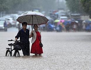 Heavy flooding in China leaves 181 dead or missing