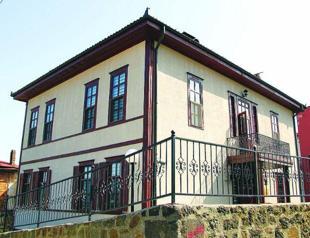 Renaissance traces adorn Giresun houses