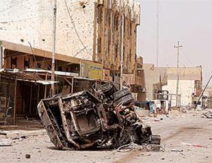 Coalition, Iraqi air strikes kill scores of ISIL militants fleeing Fallujah