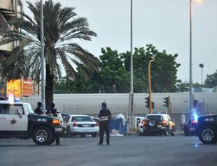 Bomber killed, two police wounded in blast outside US consulate in Jeddah