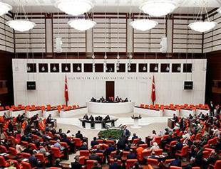 Turkish parliament dismisses eight executives as crackdown on Gülenists continues