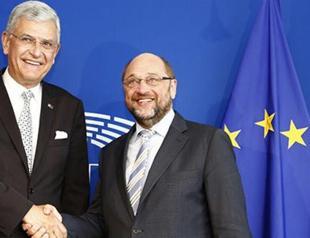 Turkey-EU deal over visas, migrants in jeopardy amid brinkmanship