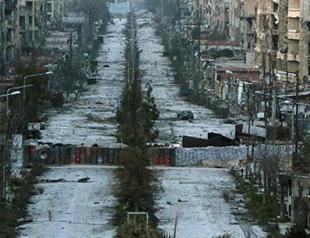 Truce ends in Aleppo as aid heads for besieged town