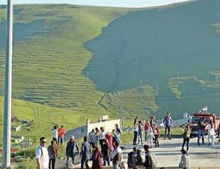 Atatürk silhouette appears in Turkey’s east