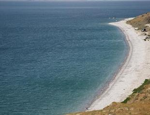 Blue Flag heralds new beach for Lake Van