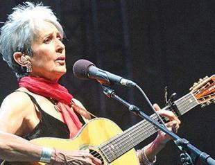 Turkish fans let down by Joan Baez remarks