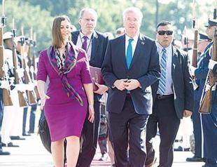 Britain doubles military trainers in Iraq