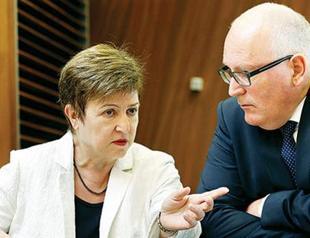 EU sets Poland 3-month deadline to reverse changes to top court