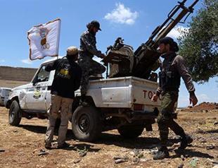 Syria regime retakes key town outside capital