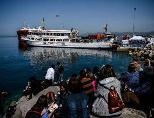 Most Turks consider EU migrant deal negative
