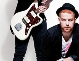 Babylon beats on the beach